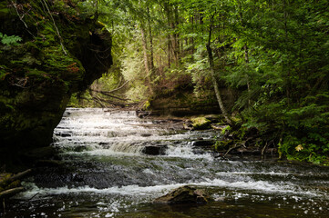 Obraz premium Chapel Falls in Pictured Rock National Lakeshore