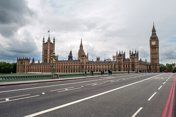 Obraz na płótnie Canvas The British Parliament in Westminster from the bridge