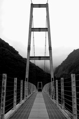 鉄の吊り橋