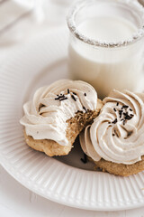 cookies with butter cream nutmeg sweet dessert cafe