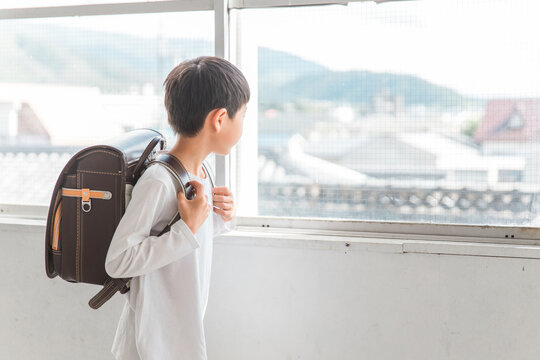 背負う の画像 16 036 件の Stock 写真 ベクターおよびビデオ Adobe Stock