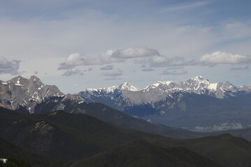 Fototapeta premium Sulphur Skyline Trailhead, Jasper National Park, Canadian Rockies, Alberta