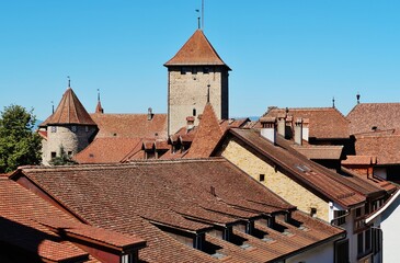 Dachlandschaft mit Turm, Murten, Morat, Westschweiz
