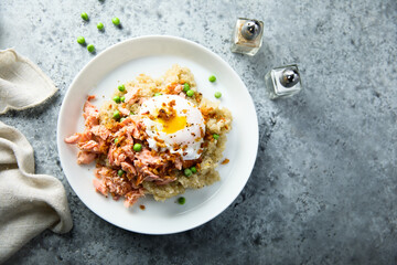 Quinoa with salmon and poached egg