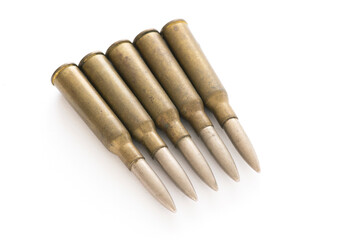 for ww1 Japanese military rifle ammo brass sharp nosed bullet rounds cartridges casings on white background. 6.5 made by Kynoch for Russia in 1916  - obrazy, fototapety, plakaty