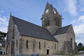Fototapeta na wymiar Church in Sainte-Mère-Eglise, Normandie, France