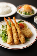 エビフライ定食
