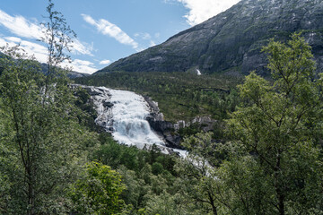 Wasserfall Nyast&oslash;lfossen im Husedalen bei Kinsarvik, Norwegen