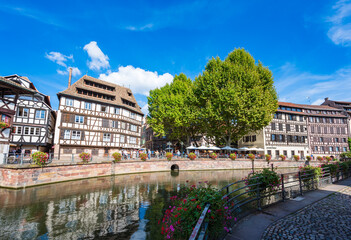 Beliebtes Ausflugsziel Grande-Ile in der Altstadt von Straßburg im Elsass, Frankreich