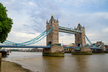Fototapeta na wymiar Famous London Landmark: Tower Bridge
