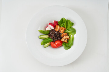 appetizer with shrimp and vegetables