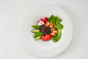 appetizer with shrimp and vegetables