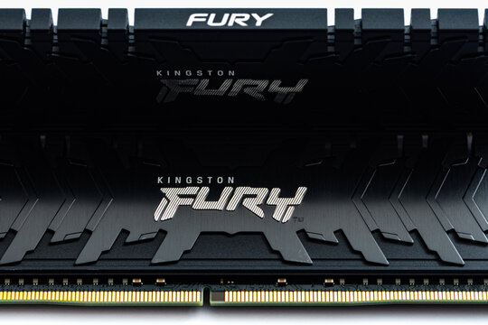 DDR4 32GB (2x16GB) 3600 MHz Fury Renegade Black Kingston Fury (ex.HyperX)