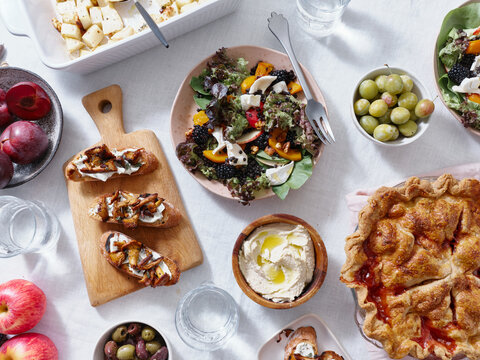 Festive vegetarian dinner