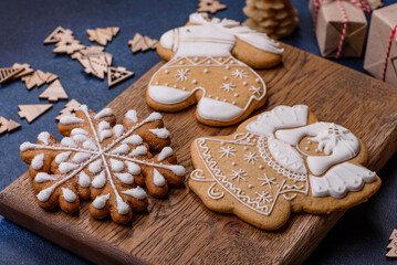 Delicious gingerbread cookies with honey, ginger and cinnamon