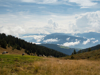 Fototapeta na wymiar Panorama in Südtirol