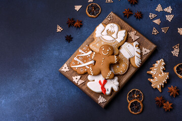 Delicious gingerbread cookies with honey, ginger and cinnamon