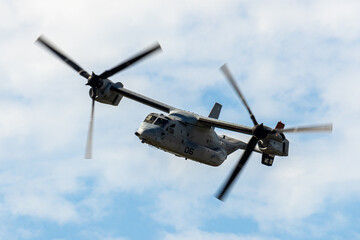 Fototapeta na wymiar The incredible Osprey at the Stuart Air Show