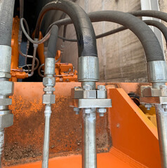 Hydraulic couplings and cables are used in crane applications in the petroleum industry.