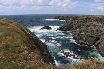 Fototapeta na wymiar cliffs of Belle Ile En Mer in Brittany 