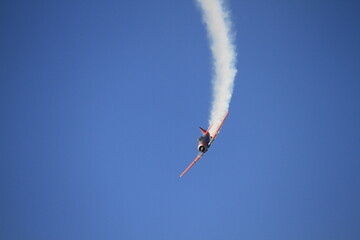 one-engine airplane in the sky
