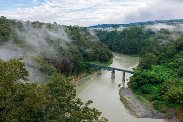 天龍峡大橋から見る天竜川と飯田線