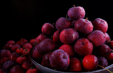 Full plate of fresh red apples. Lots of ripe apples.