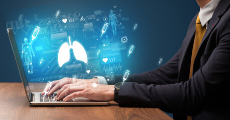 hand browsing on the internet for medical issues