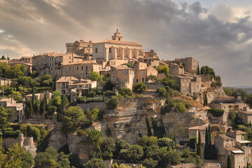 The historic village of Gordes, département Vaucluse in the Provence-Alpes-Côte d'Azur region in southeastern France. Luberon Valley, heart of the Provence.