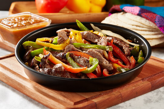 fajitas de res con pimientos
