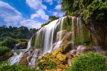 Obraz premium Stunning view at Detian waterfalls in Guangxi province China
