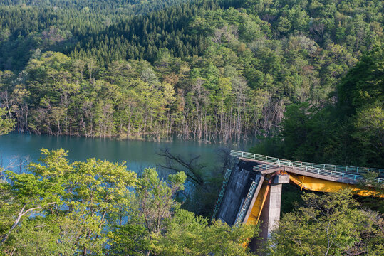 壊れた祭畤大橋