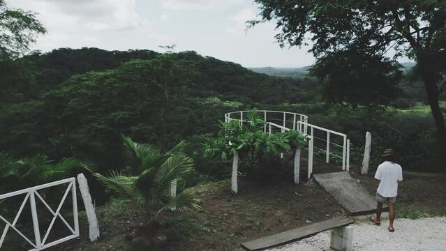Ruhani, Costa Rica