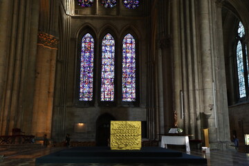 La cathedrale Notre Dame de Reims, de style gothique, intérieur de la cathedrale, ville de Reims,...