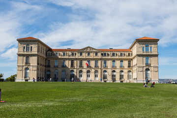 Fototapeta premium Palais du Pharo à l'intérieur du Parc Émile Duclaux à Marseille