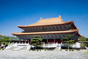 Obraz premium Building view of the Kaohsiung city Temple of Confucius in Taiwan, It is a building resembling a palace in northern China.