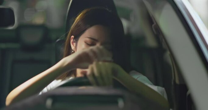 asian businesswoman feel depress