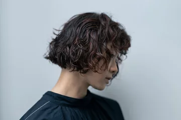Fotobehang Kapsalon 20代 ショートヘアの女性  © One