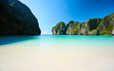 Fototapeta premium The Landscape of Maya Bay, Thailand