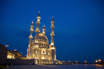 Fototapeta na wymiar Heydar Aliyev mosque (Heydar Mascidi). Baku city, Azerbaijan.