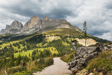 Rosengarten in den Dolomiten vom Latemar aus gesehen