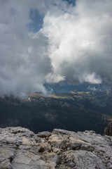 Fototapeta na wymiar Mountain trail Lagazuoi in Dolomites