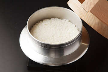 羽釜で炊いた新米