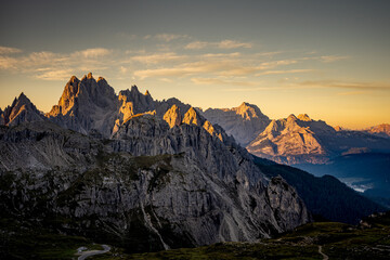 Plakat Rifugio Auronzo at sunrise Hiking trail to the Drei Zinnen Hütte in the Dolomites in South Tyrol, Italy.