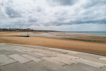  Margate beach on a cloudy day near the end of summer. - 529916377