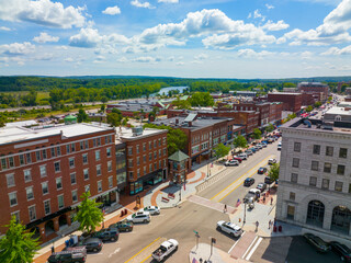 Concord downtown commercial center aerial view on Main Street near New Hampshire State House, city of Concord, New Hampshire NH, USA.  - obrazy, fototapety, plakaty