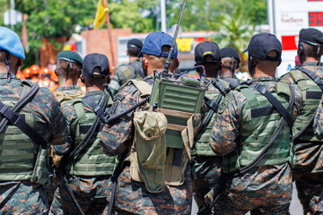 Militares de Guatemala, uniformes militares guatemaltecos, soldados de guatemala, soldiers in...