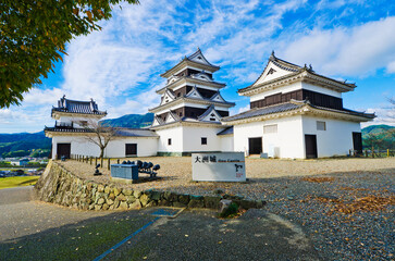 Ozu Castle, also known as Jizogatake Castle, is a castle located in Ozu, Ehime Prefecture, Shikoku,...