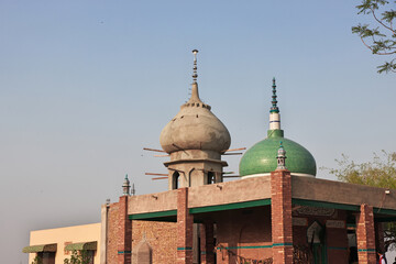 Mazar Ghaus Pak Noorani, mosque in Multan, Punjab province, Pakistan