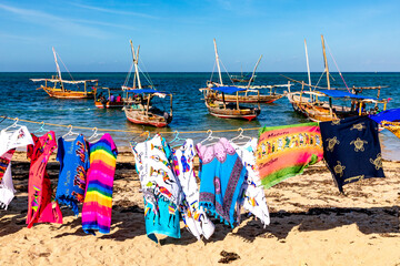 Sansibar, Dhows am Strand von Fumba. Safari Blue-Tour zur Sandbank in der Menai-Bay im Indischen...